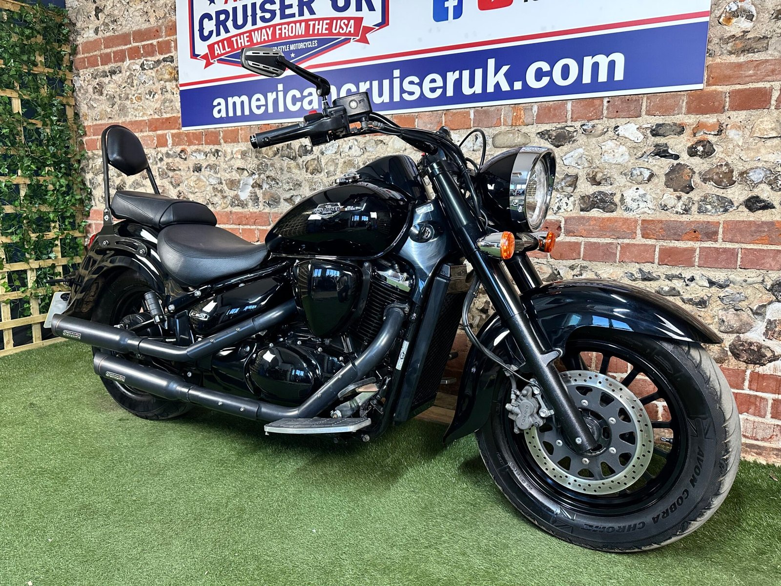 Suzuki Intruder C800